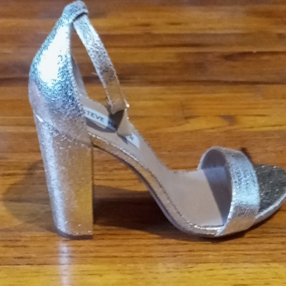 Heels - Picture 2 of 2